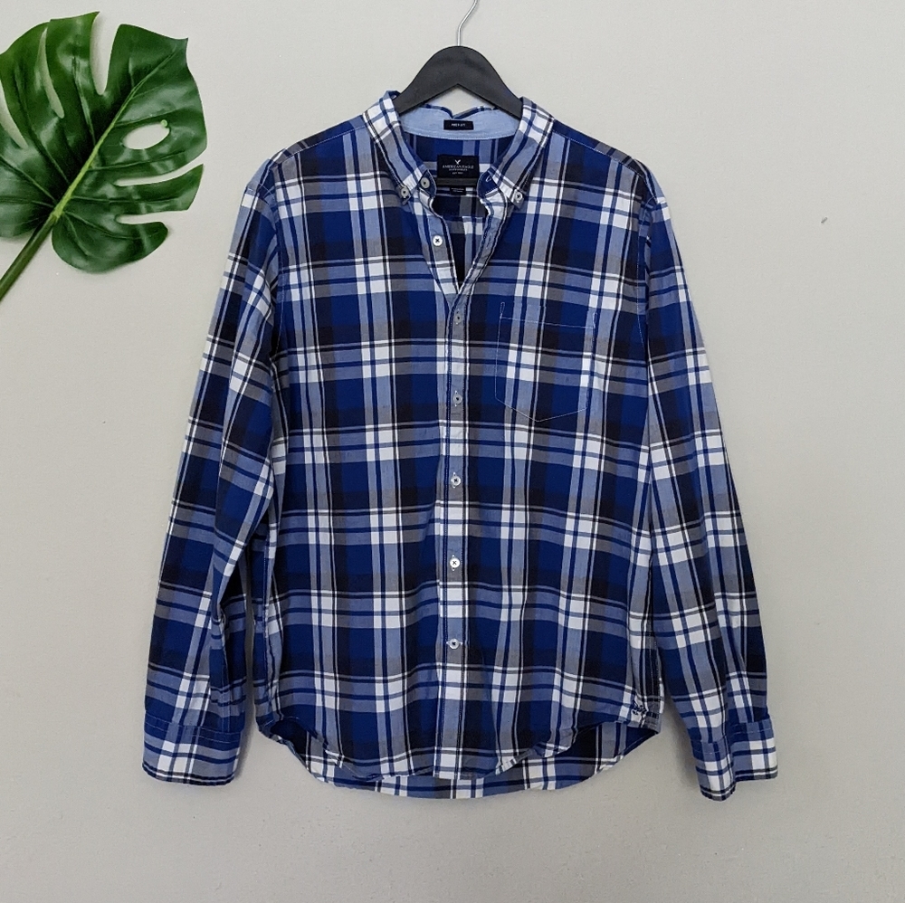 American Eagle blue black and white plaid button down shirt men's size L